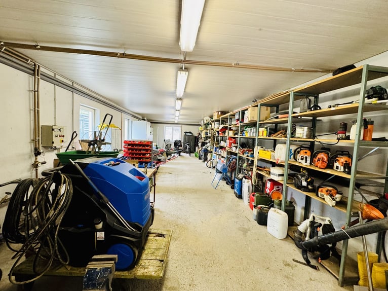 Exclusive estate with a premium riding facility in a idyllic location