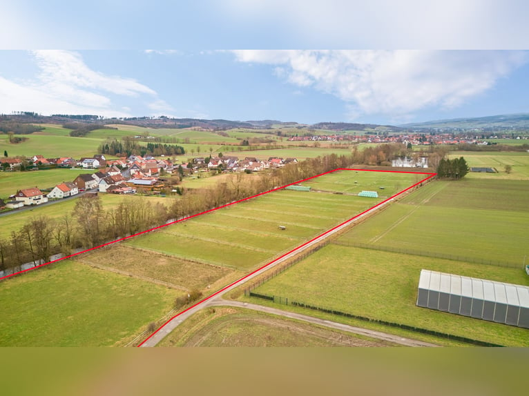 Kompakte Reitanlage in Niedersachsen inklusive Ausbildungsbetrieb mit Unterkünften für Reiter-Ferien