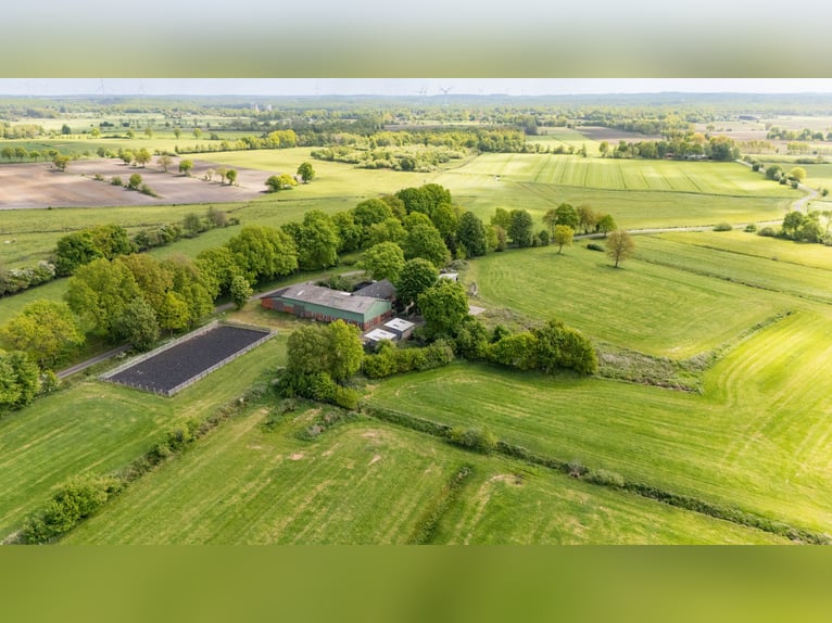 Pure country charm – spacious estate in a peaceful secluded location with approximately 18.5 acres o