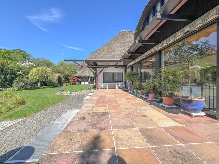 RESERVIERT!!!! Reetdachhaus mit privater Reitanlage