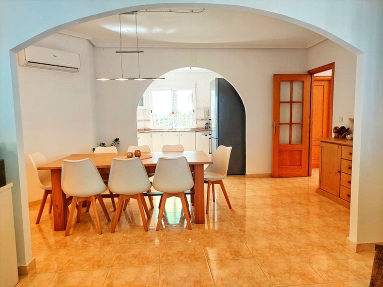 Villa mit Reitgelände und Pferdelizenz (REGA) auf über 10000m² Costa Blanca/Alicante/03158 Catral