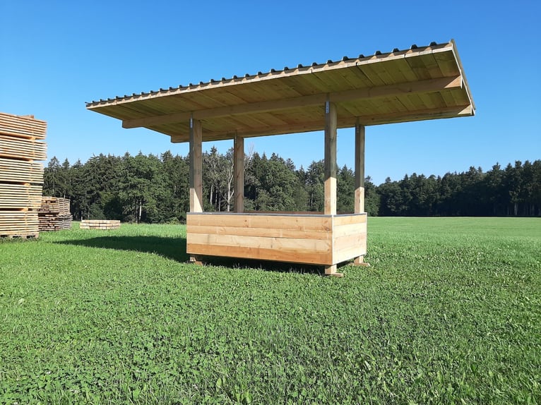 MASSIVHOLZ-HEURAUFEN mit XXL-Dachüberstand für Quaderballen und Rundballen geeignet