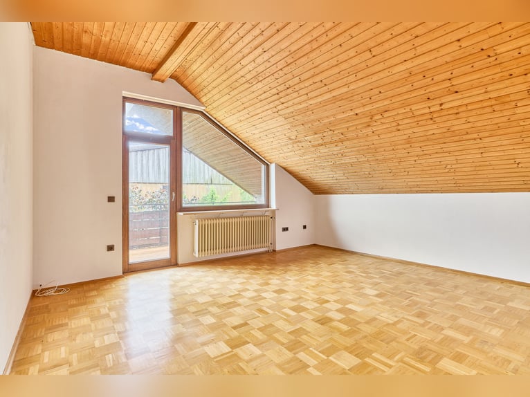 Attraktive Reitanlage in Heidelberg – großzügiges Anwesen mit Reithalle und zwei Wohnhäusern im Grün
