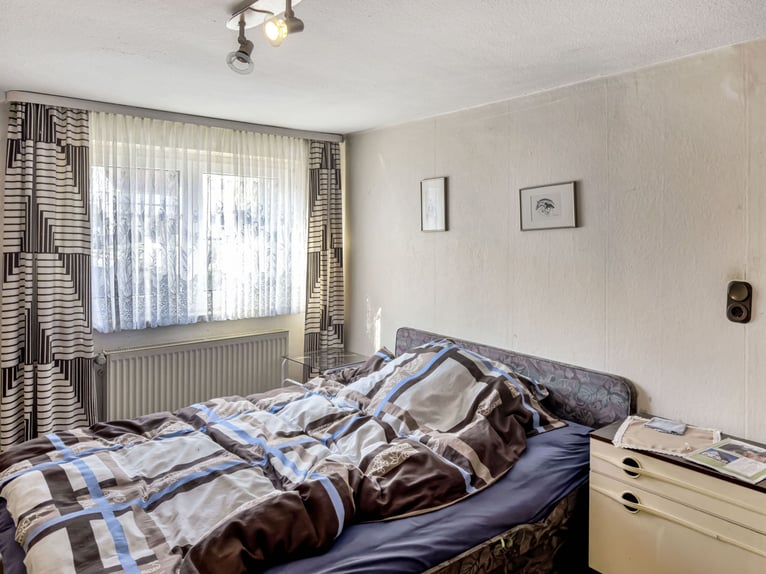 Charmantes Wohnhaus mit Pferdehaltung & großem Grundstück in Bad Arolsen-Helsen