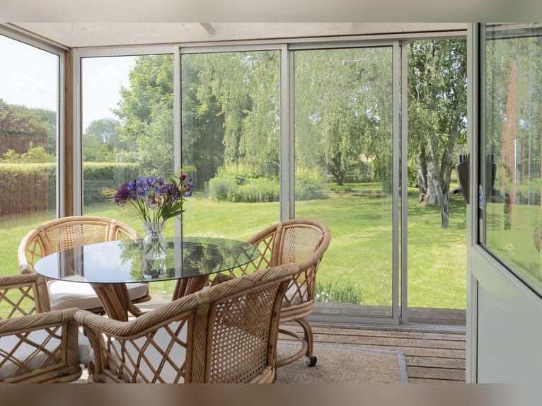 Equestrian Property of Possibilities – Countryside Living with Proximity to Services and Transport
