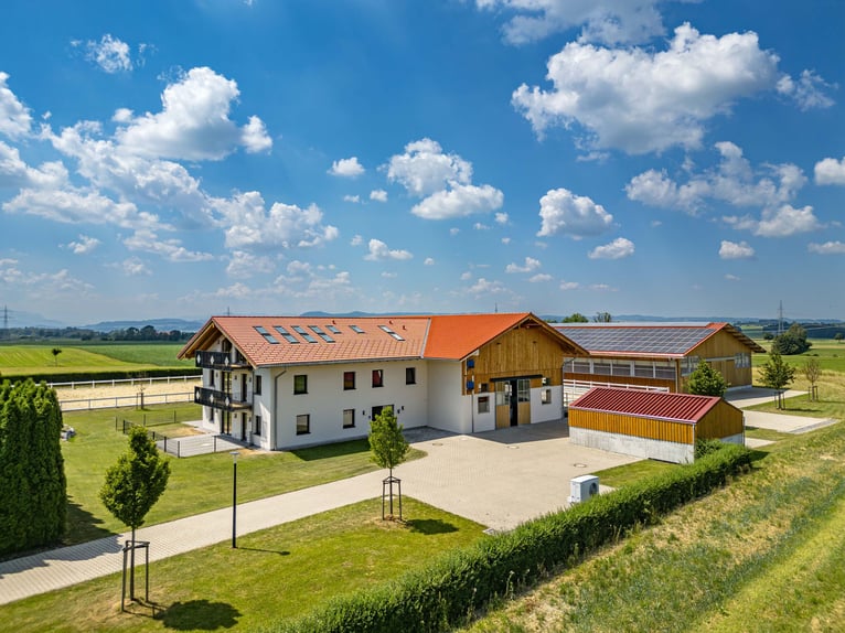 Für Pferdemenschen: Neue Luxus-Reitanlage im Allgäu