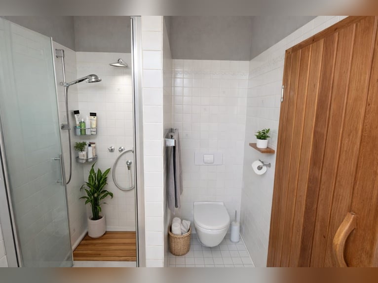 Kernsanierter Resthof mit 3 Ha Eigenland, Reitplatz und Halle