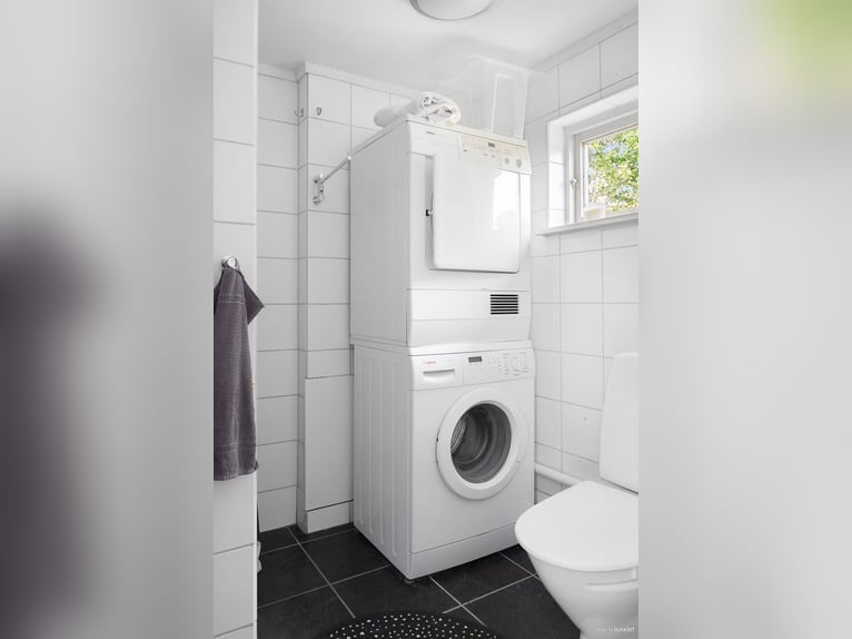 Lebe den Traum am Tor zu Österlen – Reiterhof, Hirschgehege, Fluss.