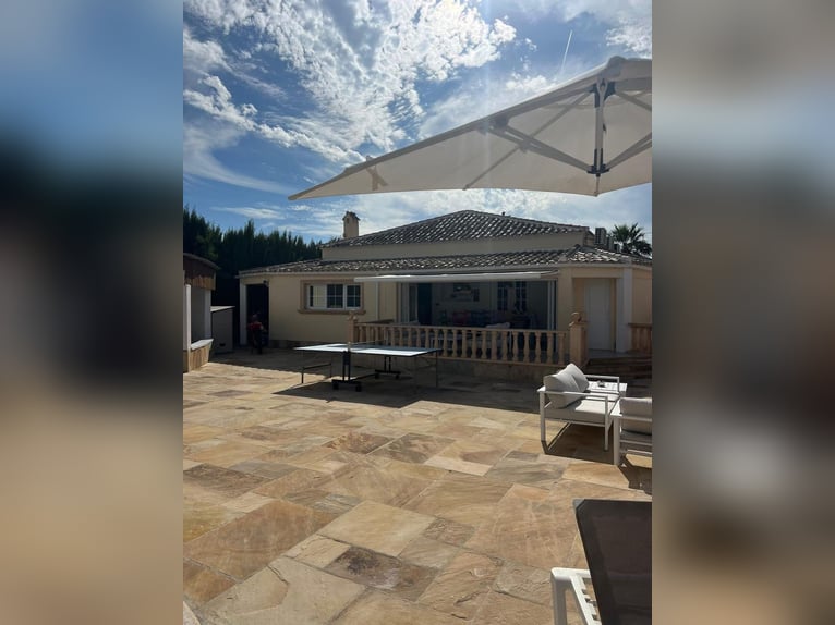 LUXURY LANDHOUSE WITH PRIVATE STABLES - COSTA BLANCA/LUXURIÖSES LANDHAUS MIT PRIVATEN STALLUNGEN