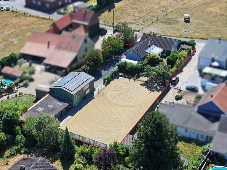 Modernes Wohnhaus mit kleiner Reitanlage in Wassenberg