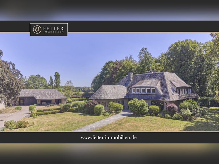 Reitanlage in NRW Nähe Münster zu verkaufen – Modernes Landhaus, Reithalle, Springplatz und Co.