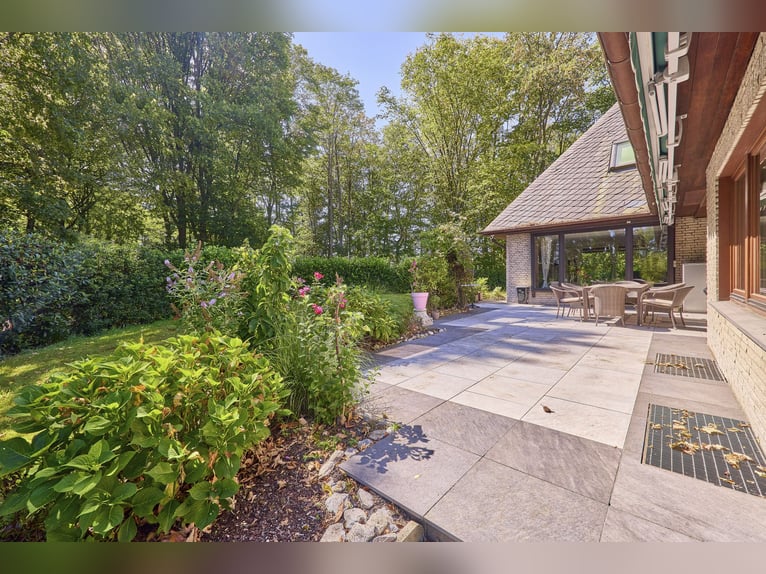 Reitanlage in NRW Nähe Münster zu verkaufen – Modernes Landhaus, Reithalle, Springplatz und Co.