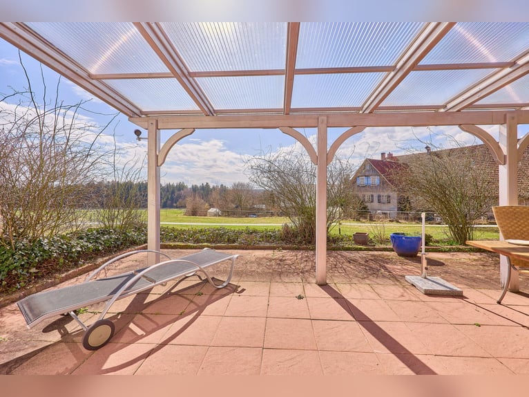 *Reserviert* Pferdeimmobilie im Schwarzwald - Traumhafte Blicklage gepaart mit moderner Stallung!