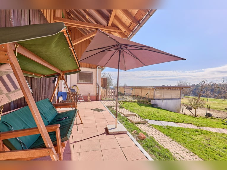 *Reserviert* Pferdeimmobilie im Schwarzwald - Traumhafte Blicklage gepaart mit moderner Stallung!