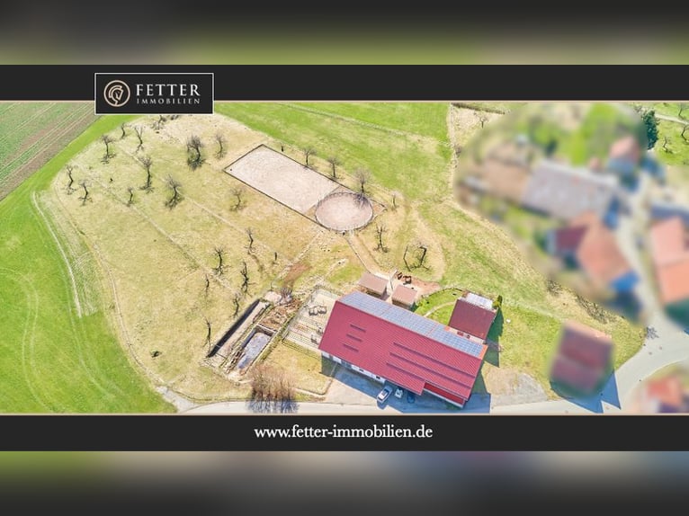 *Reserviert* Pferdeimmobilie im Schwarzwald - Traumhafte Blicklage gepaart mit moderner Stallung!