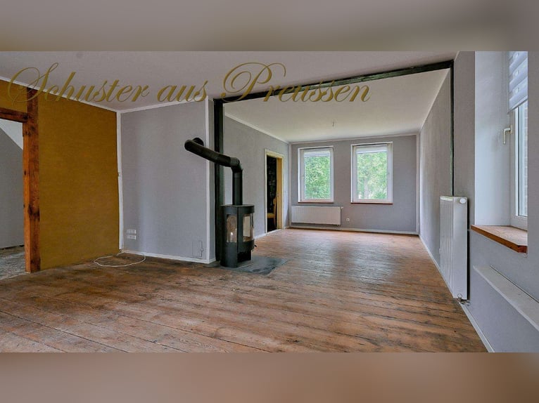 Schuster aus Preussen - Famoses Landhaus für den Pferdefreund - 1,7 ha Grundstück in malerischen Ort