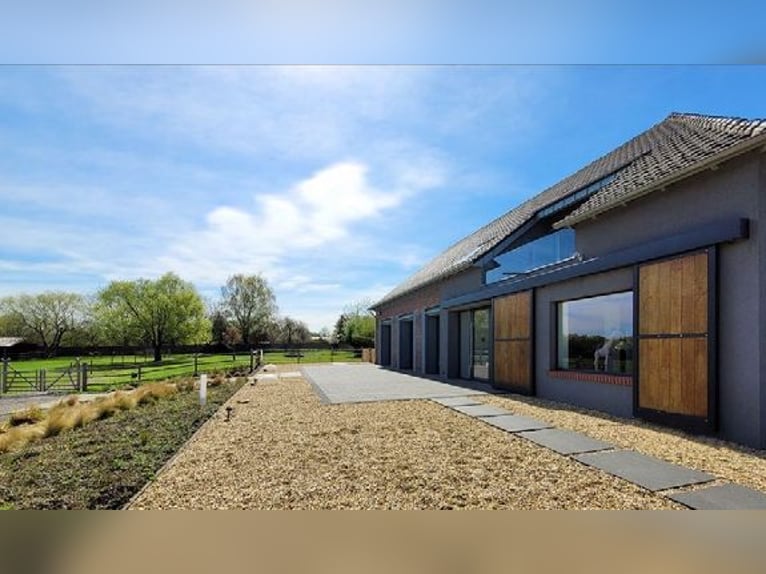 Traumhafter Vierkanthof mit ca. 4,2 ha Nähe Düsseldorf