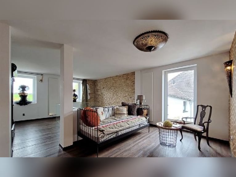 Traumhafter Vierkanthof mit ca. 4,2 ha Nähe Düsseldorf