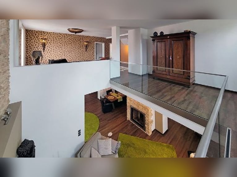 Traumhafter Vierkanthof mit ca. 4,2 ha Nähe Düsseldorf