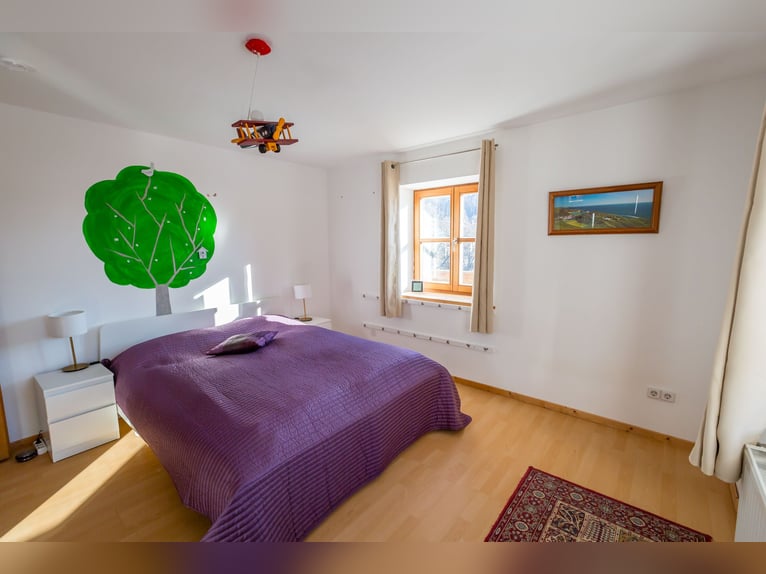 Traumhaftes Bauernhaus mit ausgebautem Pferdebereich in Zeilarn (östlich v. München), provisionsfrei