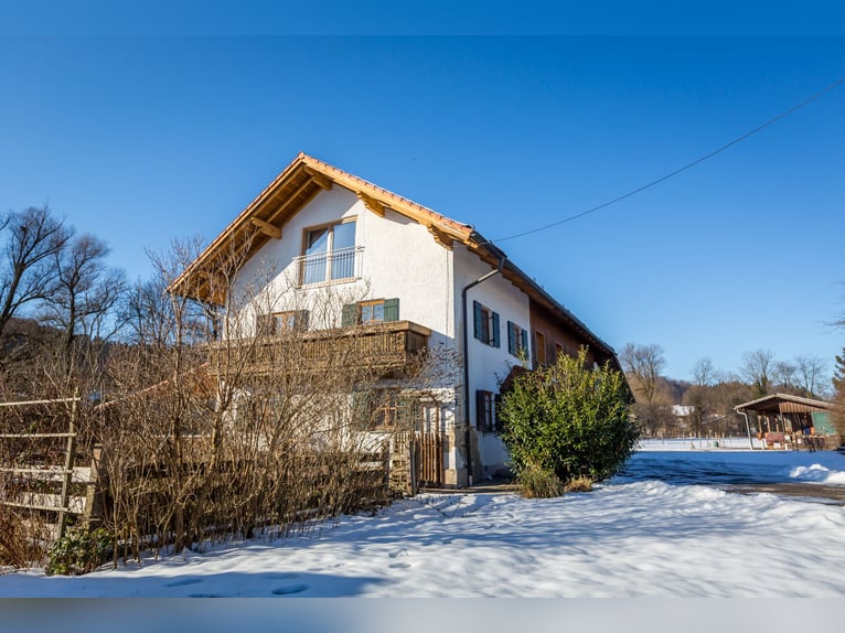 Traumhaftes Bauernhaus mit ausgebautem Pferdebereich in Zeilarn (östlich v. München), provisionsfrei