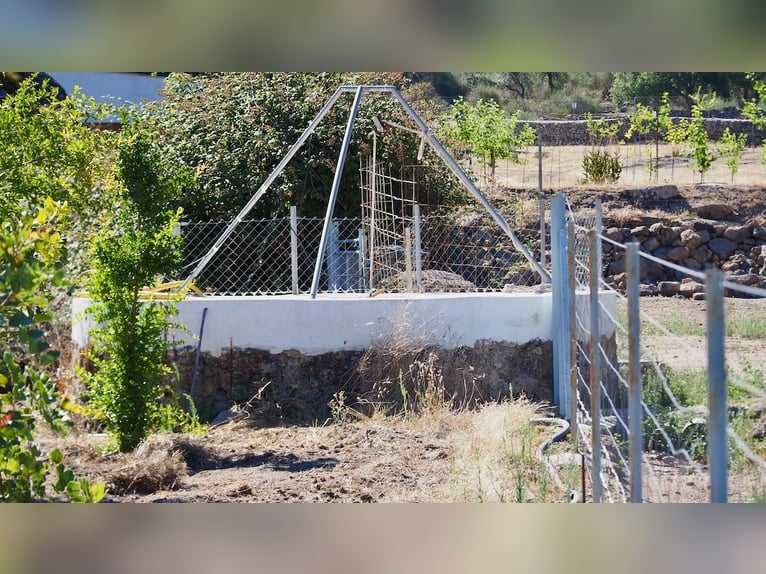 Voll ausgestattetes Landhaus mit Swimmingpool