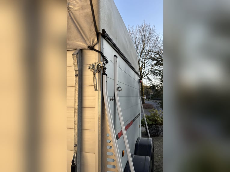 Alu 2er Pferdeanhänger NEUWERTIG 