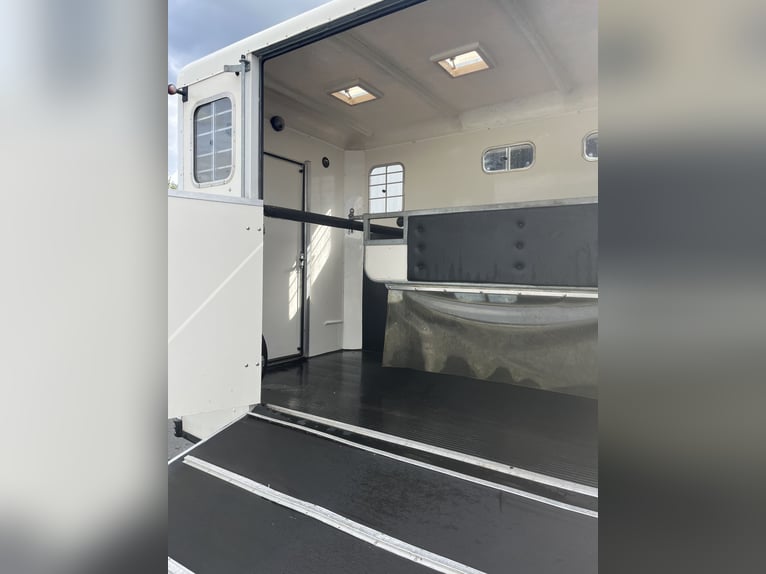 Equitrek Treka L