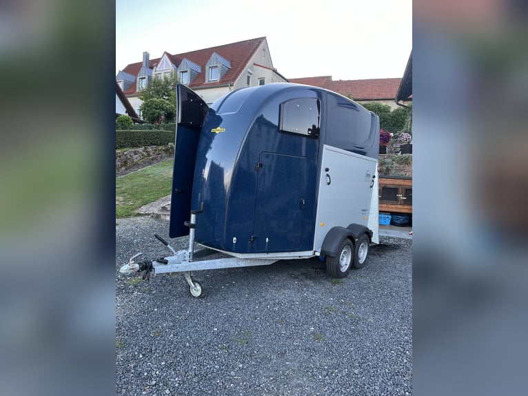 Pferdeanhänger Humbaur Pegasus 2400