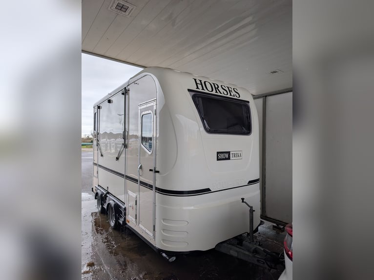 Van Equi-Treck