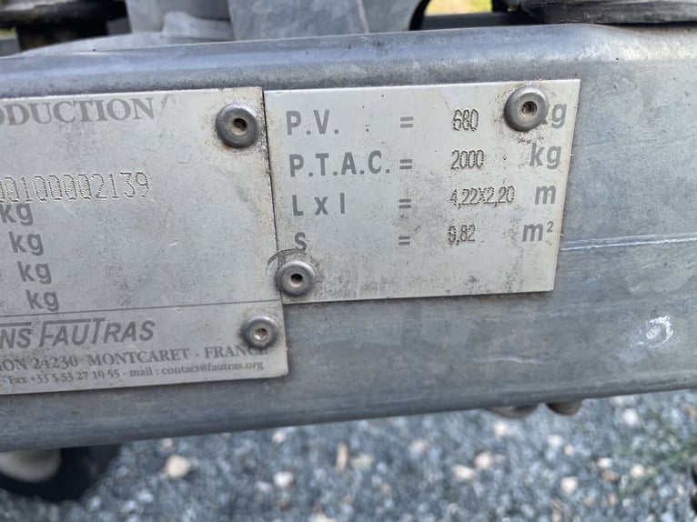 Van Fautras, 2 Plätze