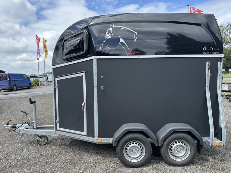 Böckmann Pferdeanhänger Duo EspriT in Silver + Black mit 100er Zulassung