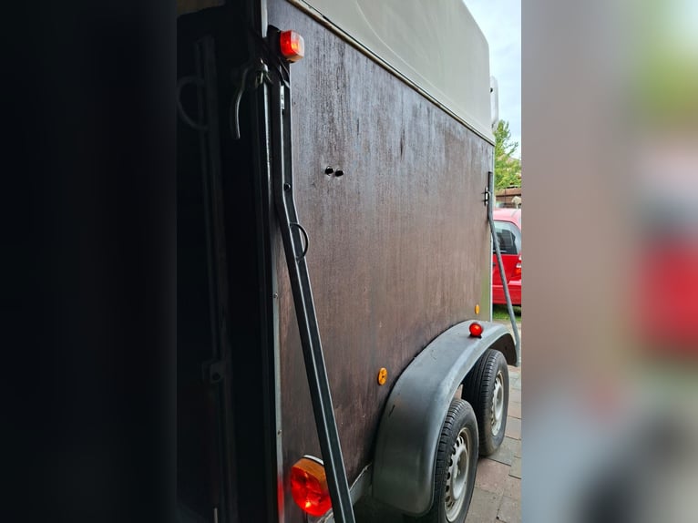 Krämer 2-Pferdeanhänger (Holz/Poly) • Große Western-Sattelkammer • TÜV NEU bis 09/28“