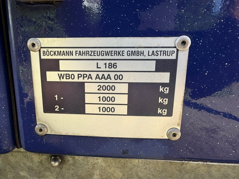 Böckmann Comfort B Polyester-Pferdeanhänger 2er | Sattelkammer | Fohlengitter