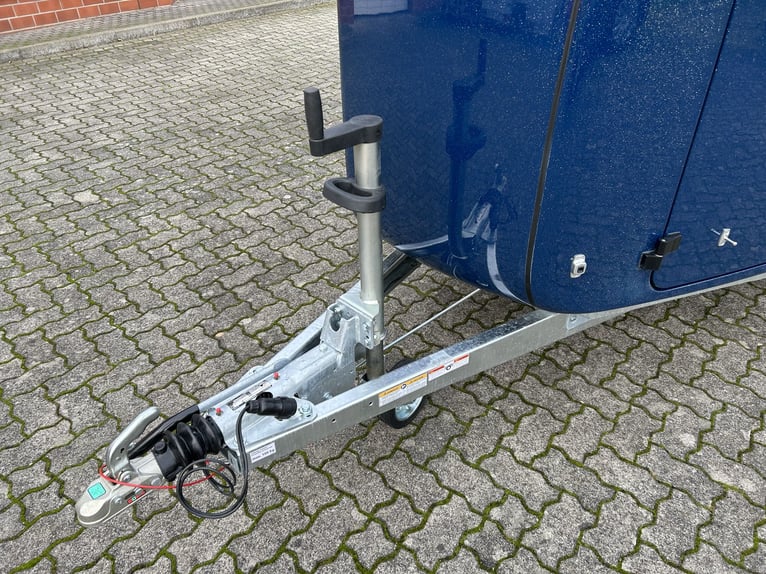 Humbaur Pferdeanhänger Pegasus Style 2700 S 2,7t Sattelkammer 100km/h Dark Blue
