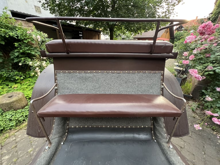 Historischer Jagdwagen