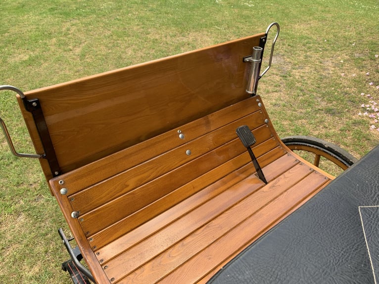 Kutsche Kühnle Linzer Wagen Jagdwagen