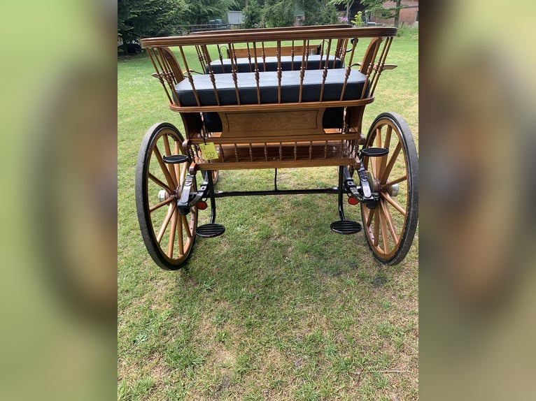 Kutsche Kühnle Linzer Wagen Jagdwagen