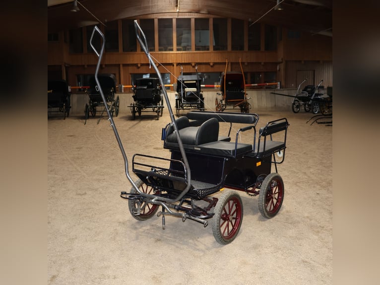 Kühnle Wagonette Kleinpferde Ein/Zweispänner Kutsche