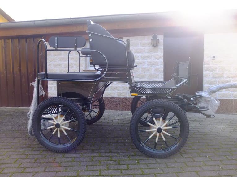 Neue Pony-u.Kleinpferdkutsche