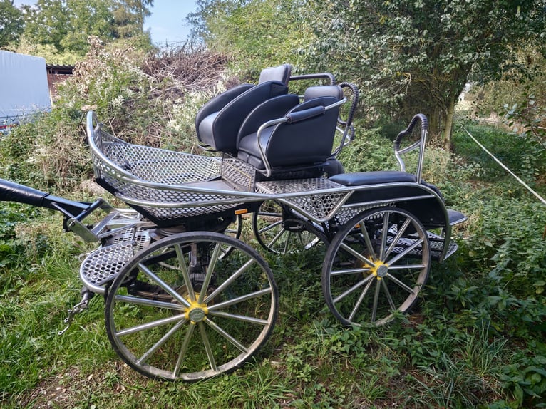 Marathonwagen Hansmeier Ein-und Zweispännig