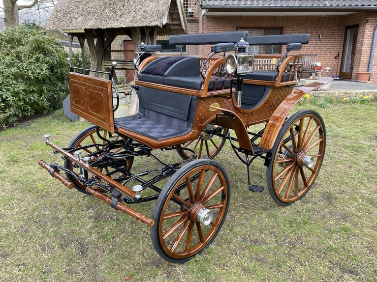 Ungarischer Jagdwagen / Kutsche – top gepflegt, mit komplettem Zubehör