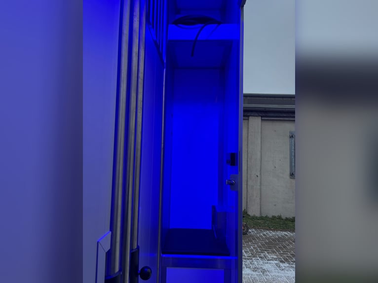 Gebrauchter Pferdetransporter in Topzustand