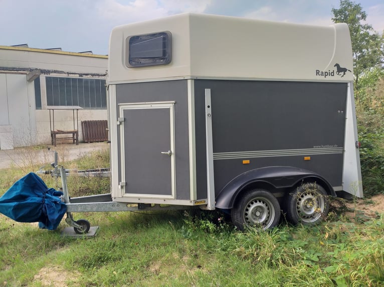 Humbaur Rapid Pferdeanhönger mit Sattelkammer , TÜV neu