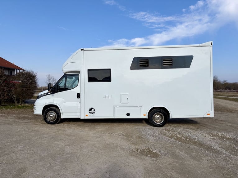 Iveco Daily RJH Sport Pro H2 für 2 Pferde mit Wohnkabine, WC und Dusche - Gebrauchtfahrzeug LKW