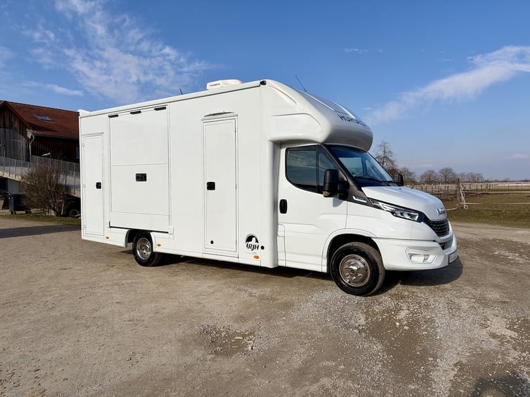 Iveco Daily RJH Sport Pro H2 für 2 Pferde mit Wohnkabine, WC und Dusche - Gebrauchtfahrzeug LKW