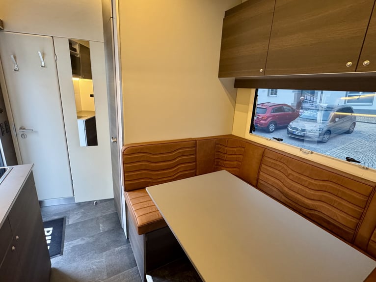 Iveco Eurocargo 80E RJH Pferdetransporter Wohnung Dusche WC 3-Pferde LKW