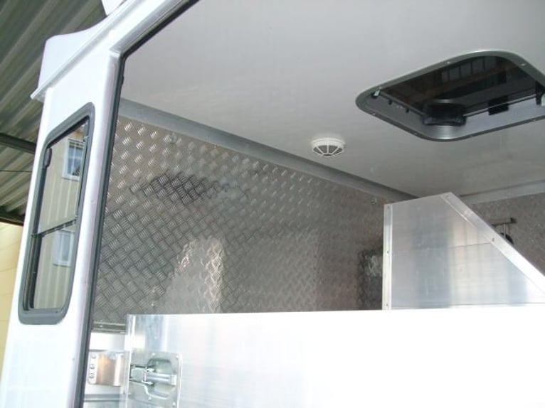 JL 7,49 T IVECO Eurocargo Pferde LKW von Georg Jach Fahrzeuge