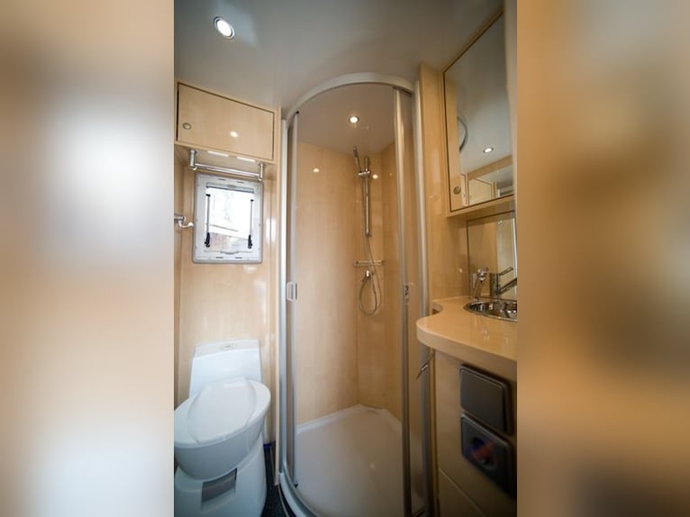 MAN 15.280 Gimmel 5 Pferdetransporter Wohnung WC Dusche LKW