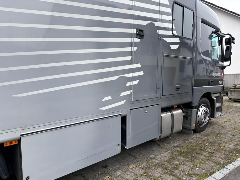 Mercedes-Benz Actros 1831 für 2-3 Pferde oder Umbau zum Camper